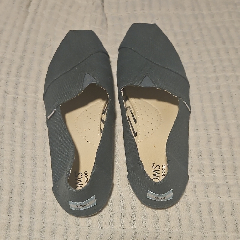 TOMS Women's Dark Gray Canvas Flats